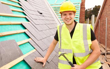 find trusted Newlyn roofers in Cornwall